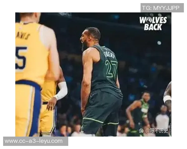 贝尔半场火力全开三分球精准命中助球队领先